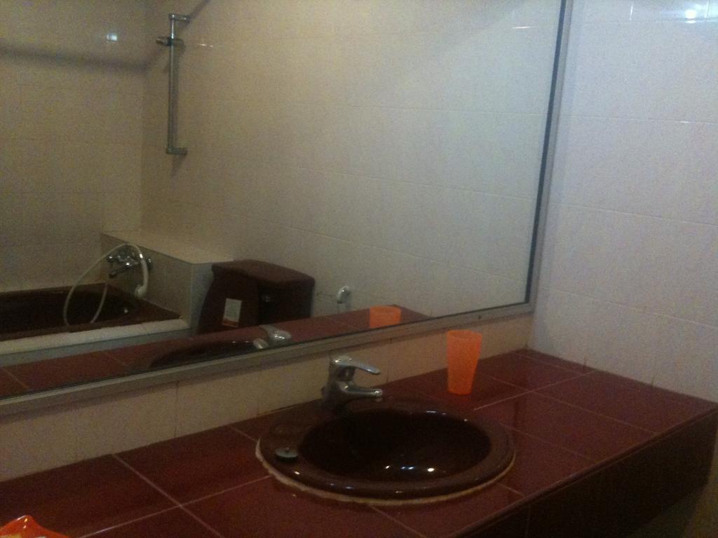 Hotel Chhne Chulsa Sihanoukville Zimmer foto